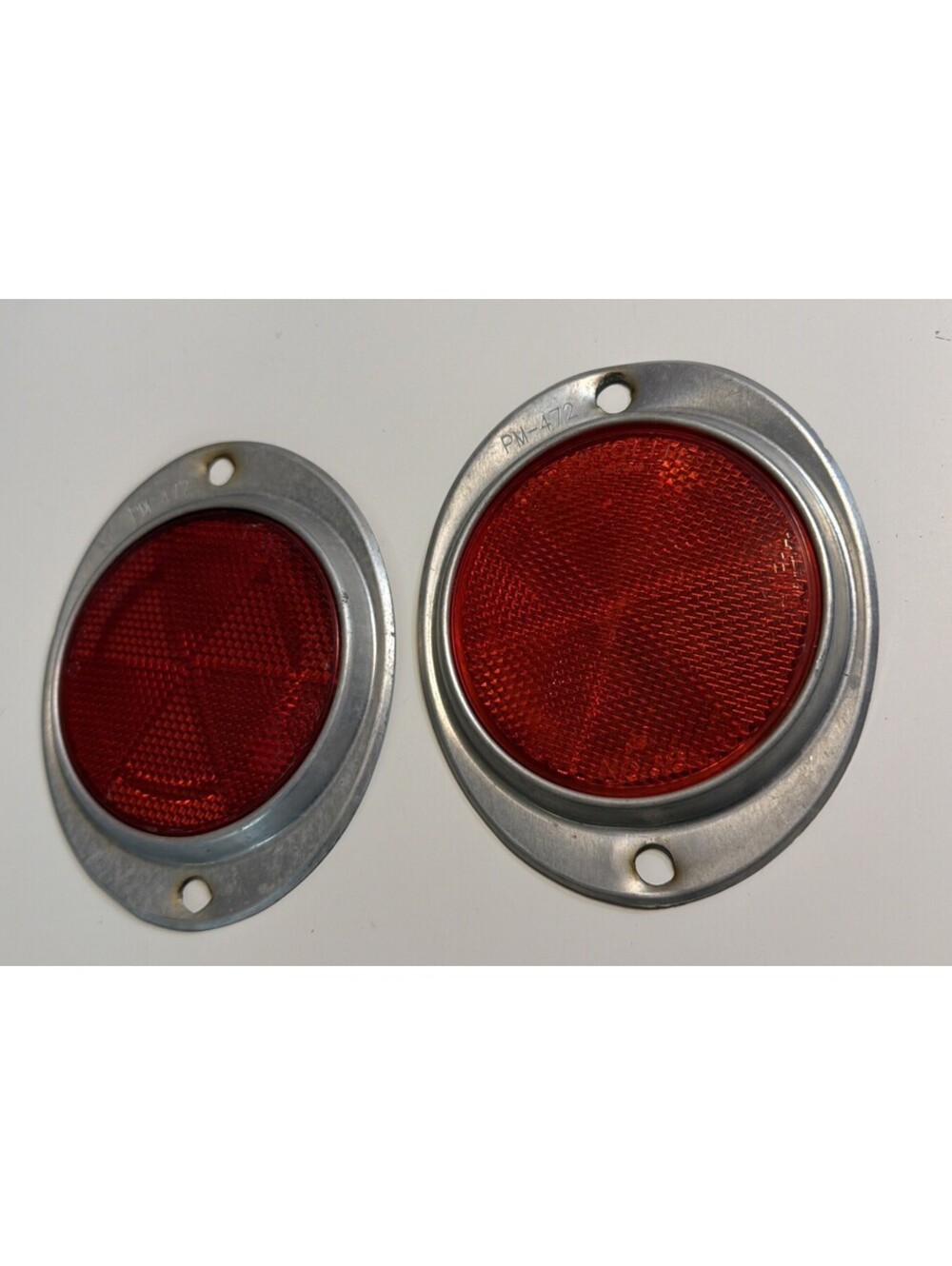 Stratolite 2676518, No. 38-S  RED Reflector NOS Approx.